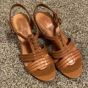 Clark’s leather upper cork wedge size 6